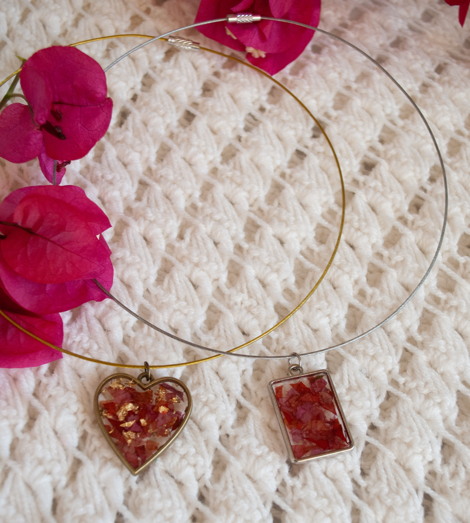 Collar de alambre colección Bougainvillea - ChicAntiq